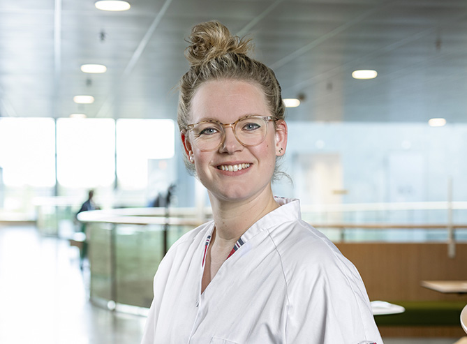 Sanne Smits, klinisch verloskundige Sanne Smits, klinisch verloskundige