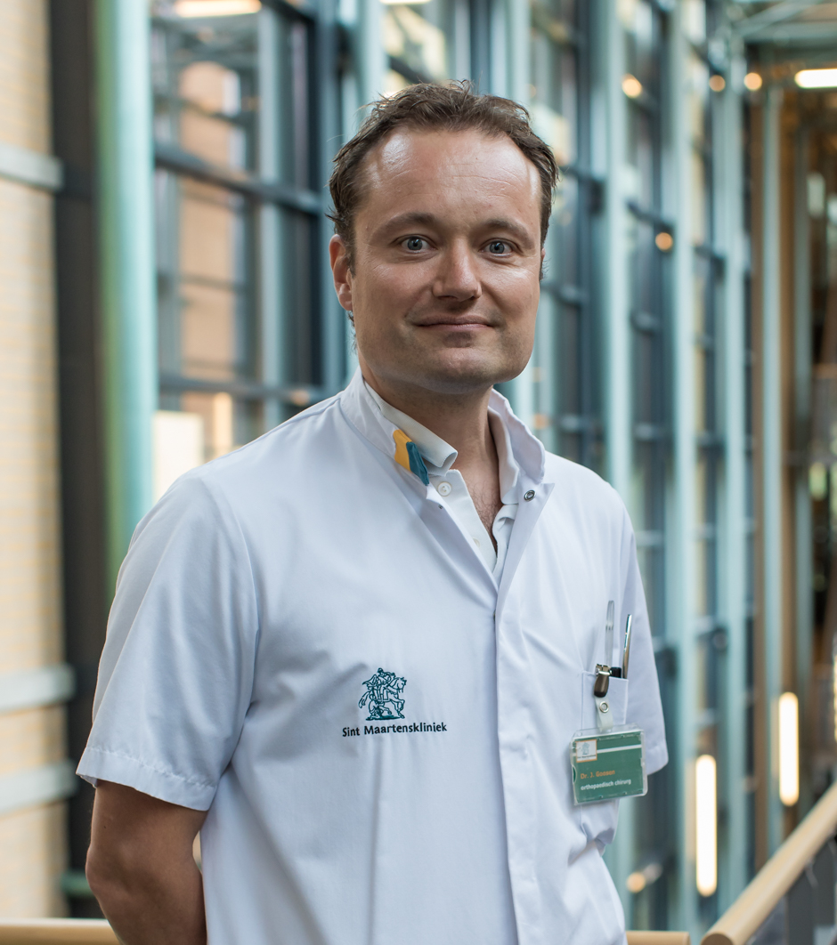 J.J.M Goosen, Orthopedisch chirurg J.J.M Goosen, Orthopedisch chirurg
