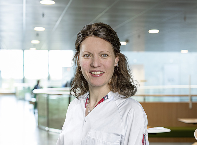 Jacqueline Allers Kuunders, klinisch verloskundige Maasziekenhuis Pantein Jacqueline Allers Kuunders, klinisch verloskundige Maasziekenhuis Pantein