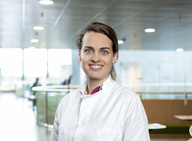 Saskia Van Elderen, radioloog Portret van S. Elderen, van